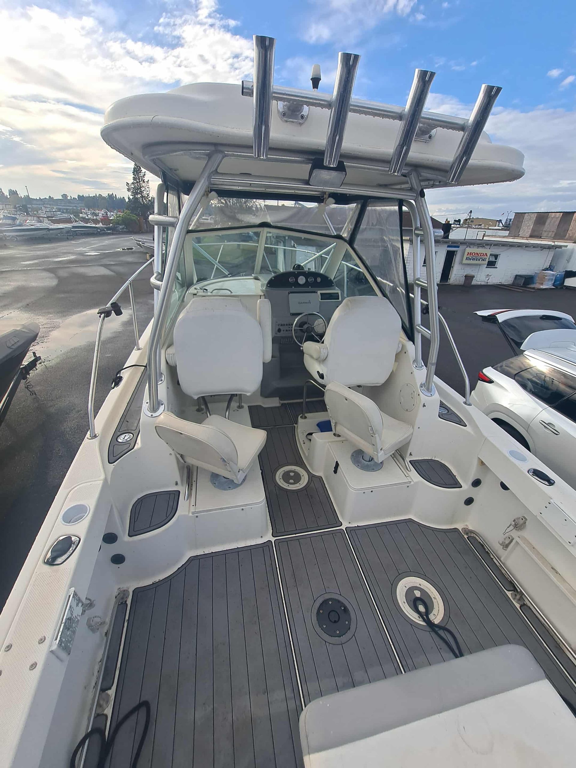 2004 Trophy 2502 WA - Image 7