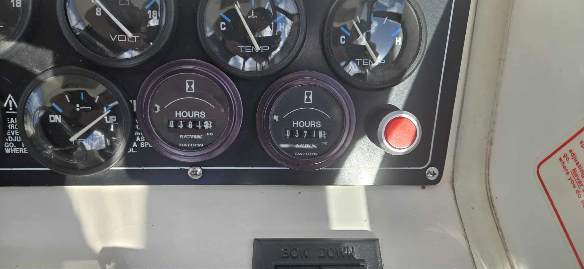 2000 Boston Whaler Conquest 23 - Image 9